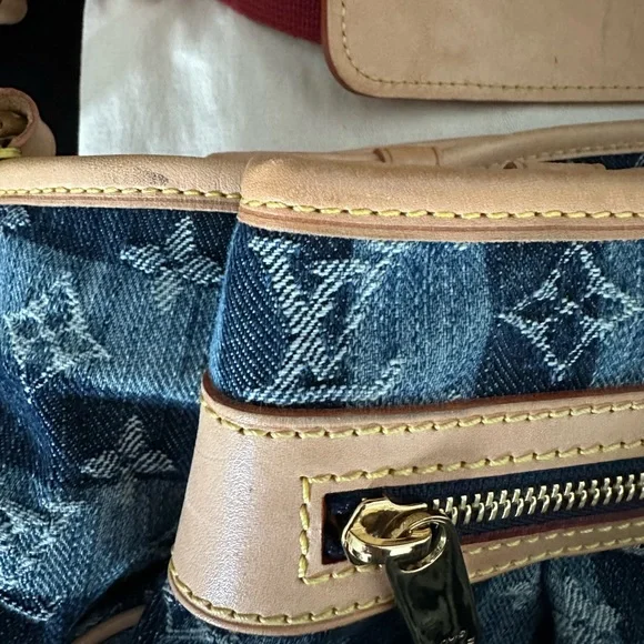 LOUIS VUITTON Limited Edition Blue Denim Monogram Porte Epaule Raye MM Bag - Picture 8 of 16